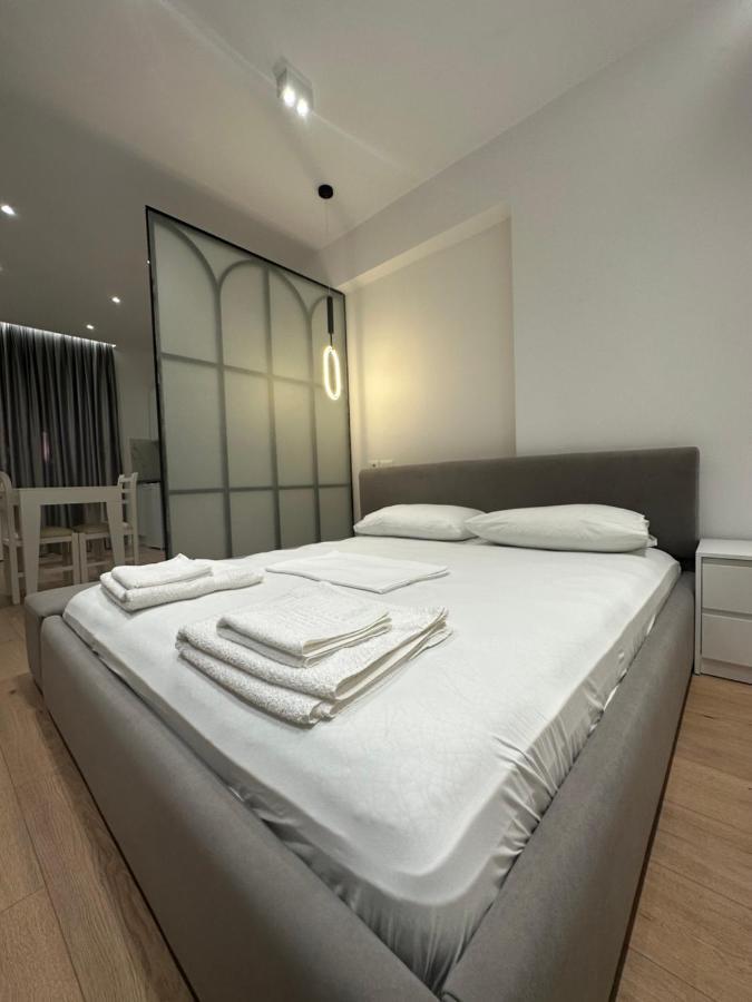 Center Apartment Тирана Екстериор снимка