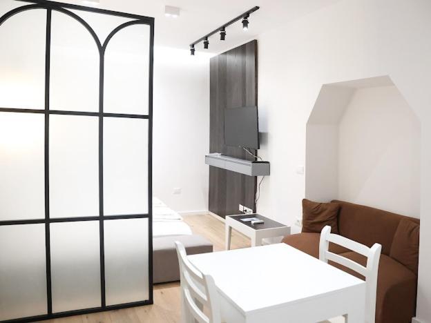 Center Apartment Тирана Екстериор снимка