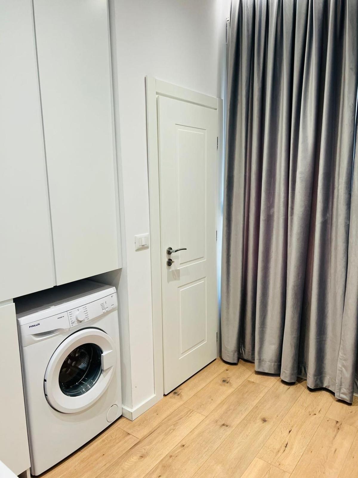 Center Apartment Тирана Екстериор снимка